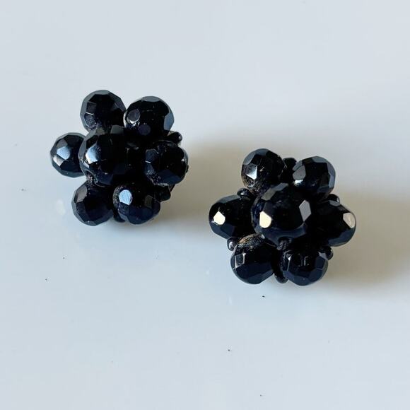 Vintage Black Beaded Cluster Clip-On Earrings - Picture 2 of 10